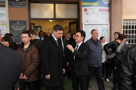 Predsednik Republike Slovenije Borut Pahor na prireditvi ob mednarodnem dnevu maternega jezika na Razkrižju 98